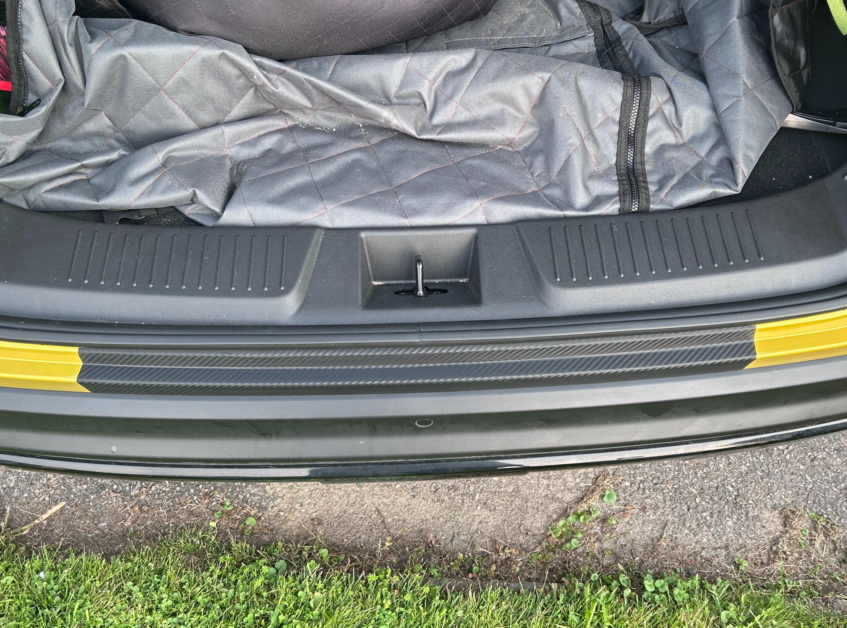 bande dans le coffre